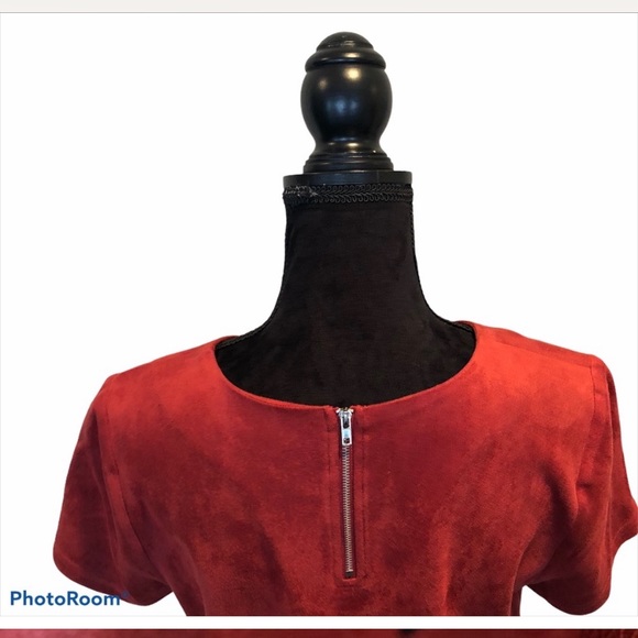 NWOT Design Lab Lord & Taylor faux suede top - Picture 4 of 8
